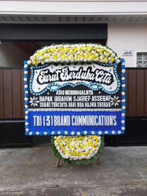 Papan Bunga Duka di Kelumpang